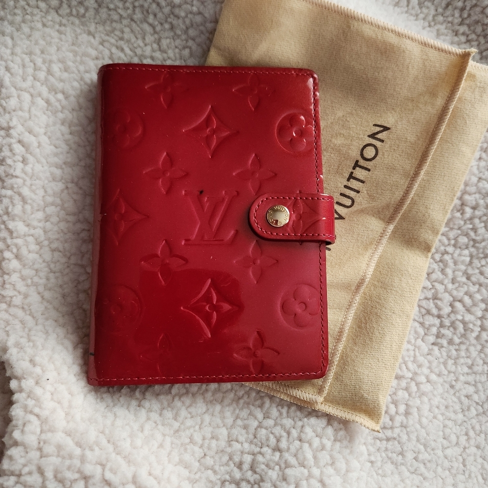 LV Red Vernis Leather Agenda Wallet